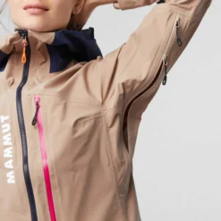 Mammut Aenergy Air HS Hooded Jacket Damen - Leichte Hardshelljacke für Skifahren & Outdoor 34 Mammut Aenergy Air HS Hooded Jacket Damen - Leichte Hardshelljacke für Skifahren & Outdoor -Angebote Bergsport Store 5637870715 p aenergy air hs hooded jacket women mammut 24