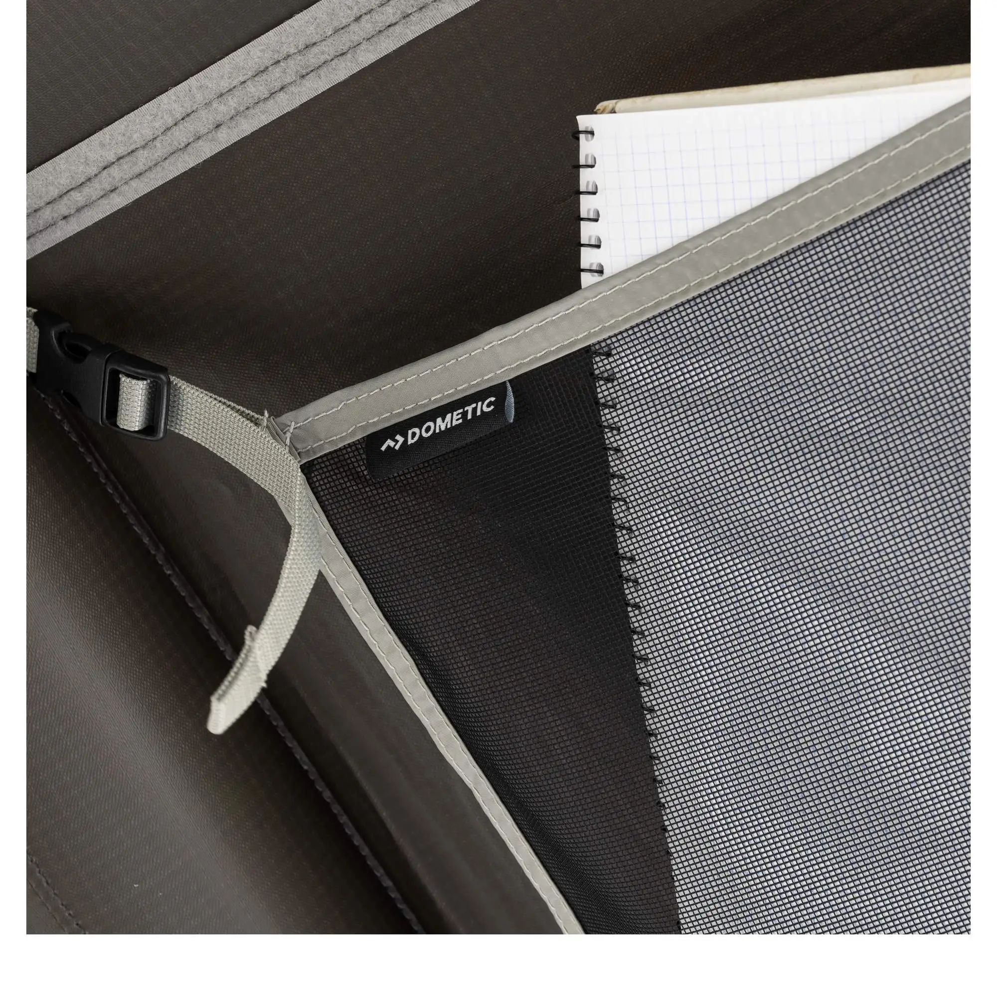 Dometic TRT 140 AIR Dachzelt | Leichtes, robustes Dachzelt für Camping und Abenteuer 18 Dometic TRT 140 AIR Dachzelt | Leichtes, robustes Dachzelt für Camping und Abenteuer – Bild 16
