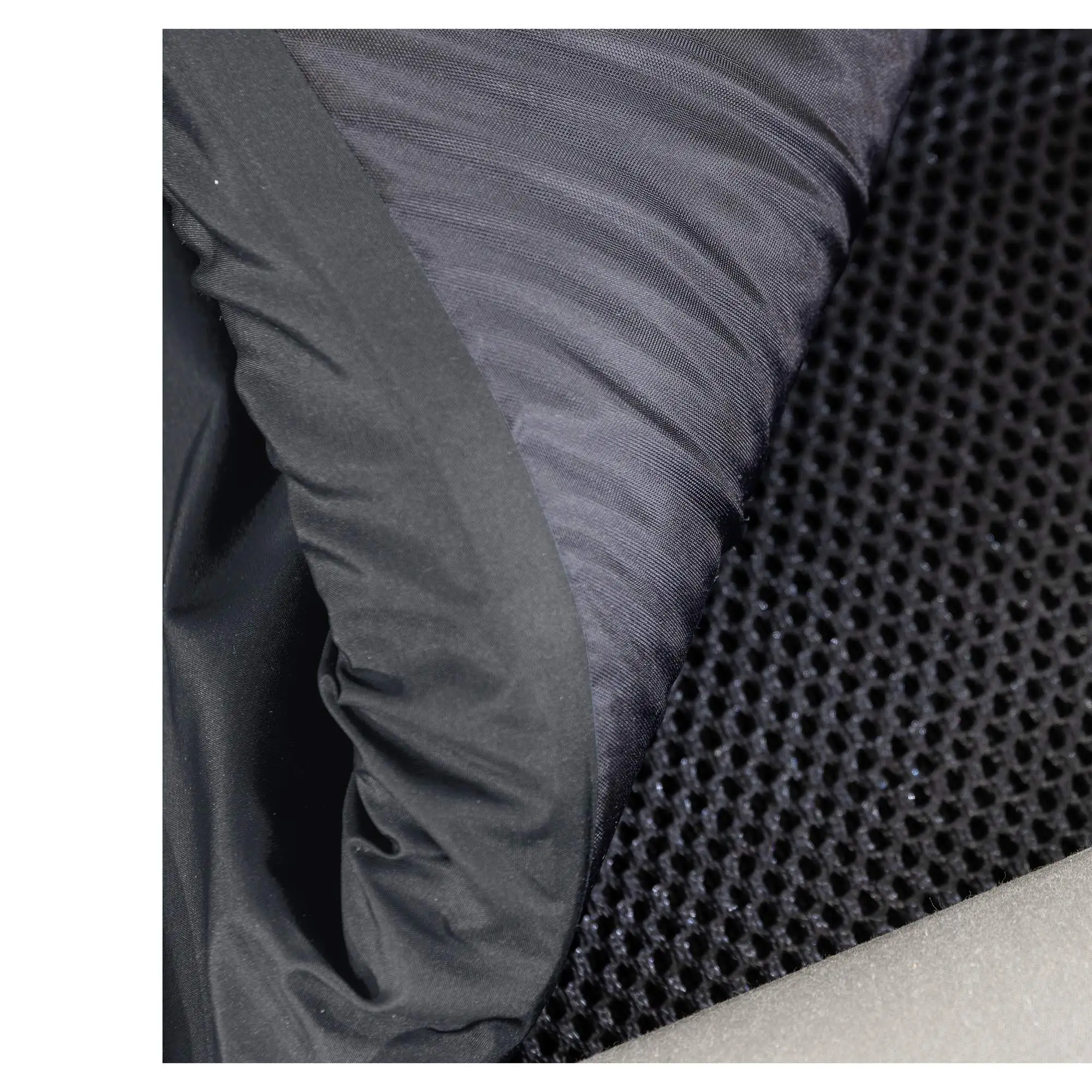 Dometic TRT 140 AIR Dachzelt | Leichtes, robustes Dachzelt für Camping und Abenteuer 19 Dometic TRT 140 AIR Dachzelt | Leichtes, robustes Dachzelt für Camping und Abenteuer – Bild 17