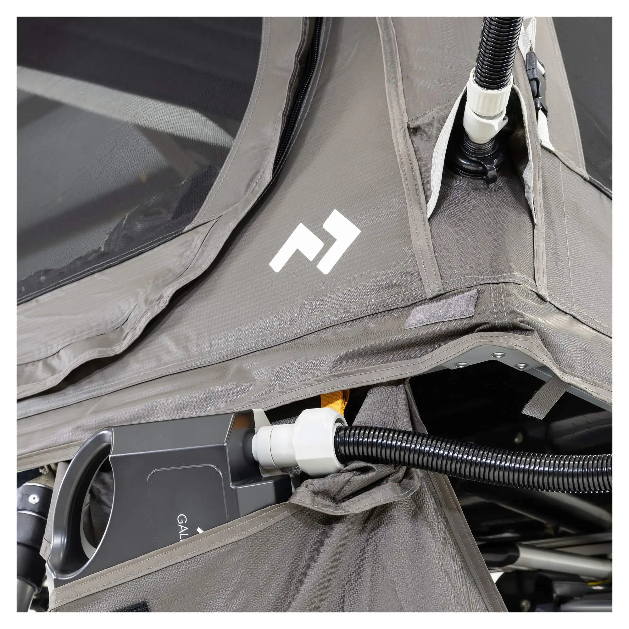 Dometic TRT 140 AIR Dachzelt | Leichtes, robustes Dachzelt für Camping und Abenteuer 9 Dometic TRT 140 AIR Dachzelt | Leichtes, robustes Dachzelt für Camping und Abenteuer – Bild 7