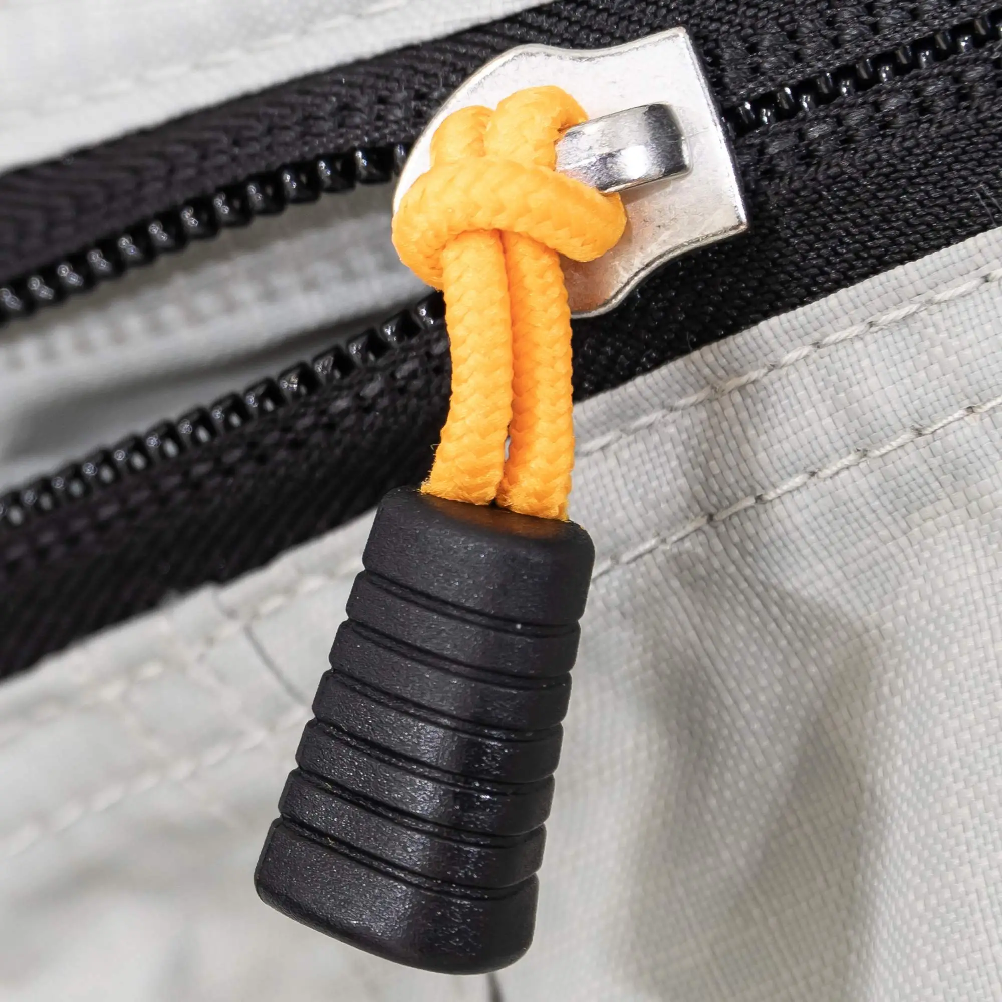 Dometic TRT 140 AIR Dachzelt | Leichtes, robustes Dachzelt für Camping und Abenteuer 10 Dometic TRT 140 AIR Dachzelt | Leichtes, robustes Dachzelt für Camping und Abenteuer – Bild 8